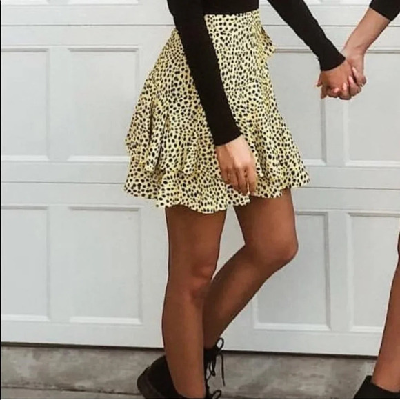 Topshop Leopard Animal Ruffle Hem Mini Skirt 8 - Picture 2 of 13